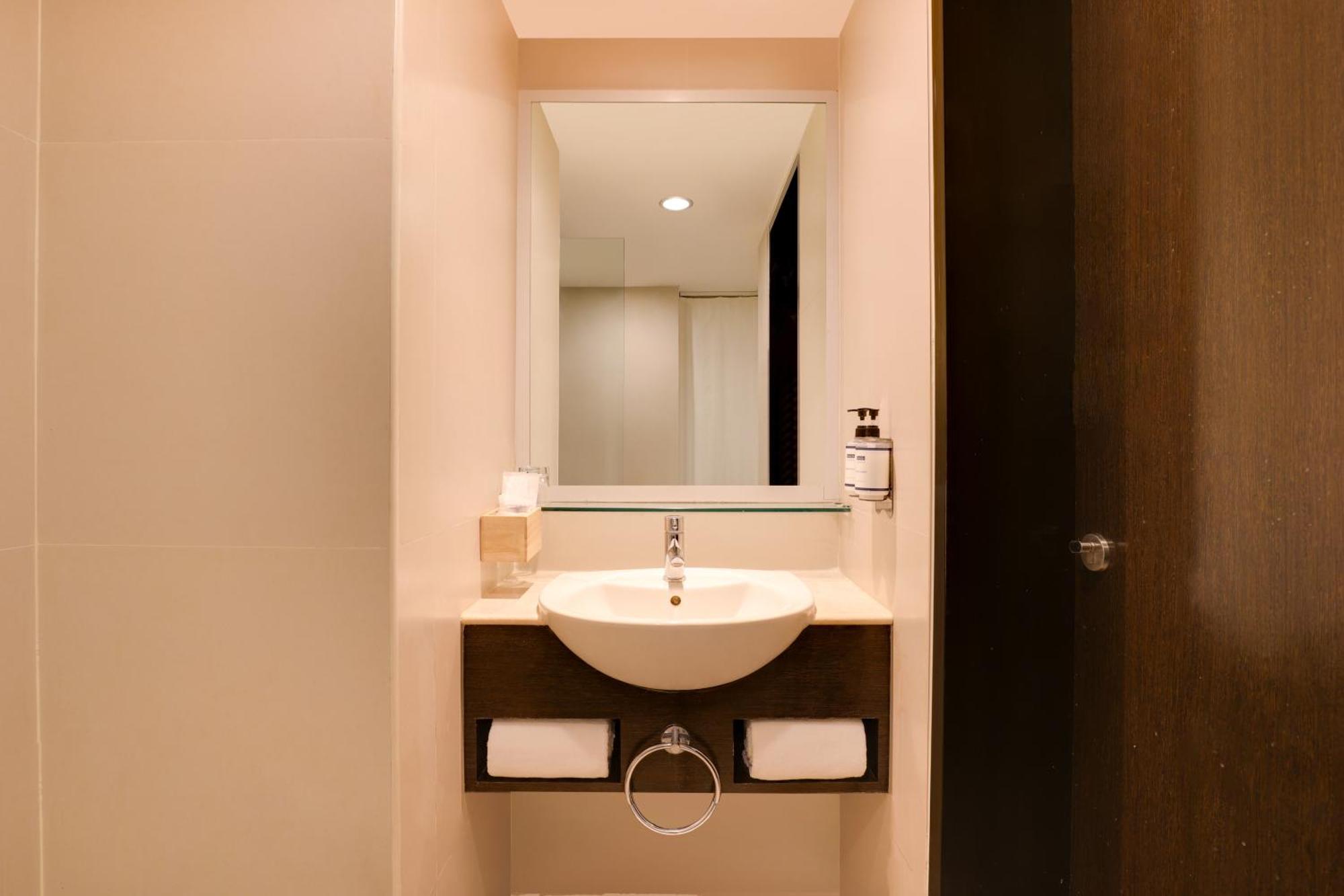 Keys Select By Lemon Tree Hotels, Hosur Road, Bengaluru Dış mekan fotoğraf